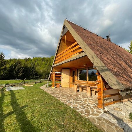 Mountain View Cottage คัมนิค ภายนอก รูปภาพ